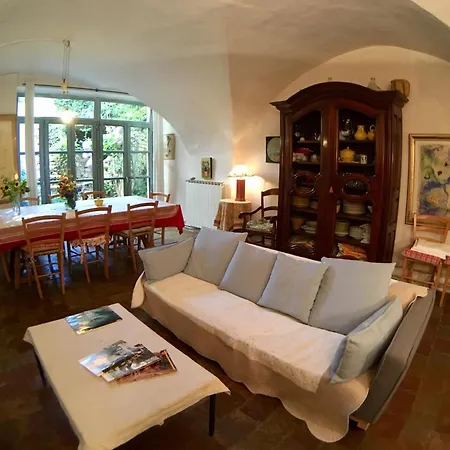 Maison d'hôtes Les Asphodeles Familiale Lilah Saint-Hippolyte-du-Fort